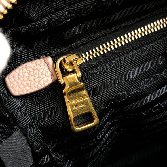 Prada Vitello Phenix Crossbody Graige Cipria Leather Shoulder Bag - Picture 16 of 16